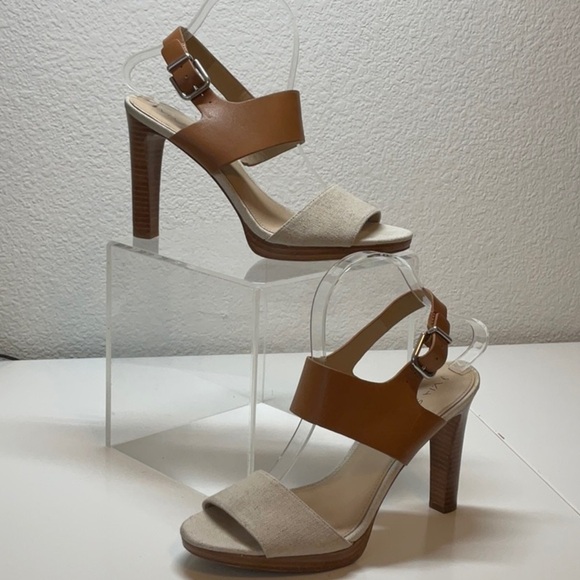 Via Spiga Shoes - VIA SPIGA Leather Ankle Strap Sandal Tan Linen Color Block Size 9